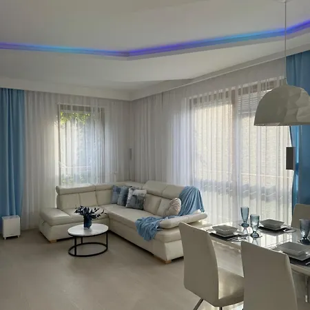 Blue Seaside Apartment