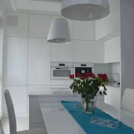 Blue Seaside Apartment *
